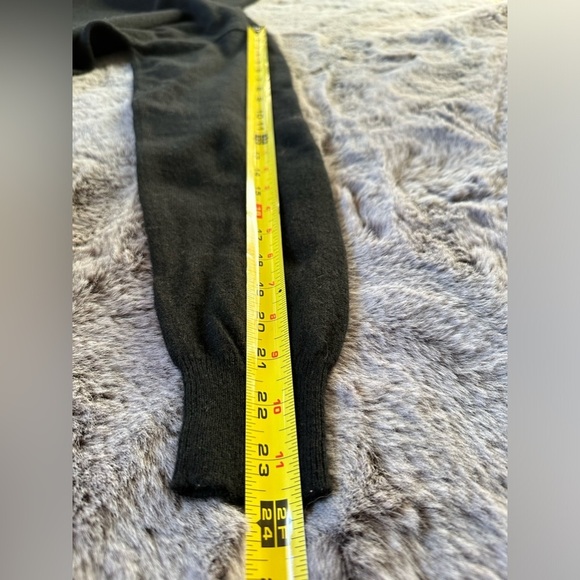 Valerie Stevens Two Ply Black Cashmere turtle neck Wool Sweater medium - Picture 10 of 11